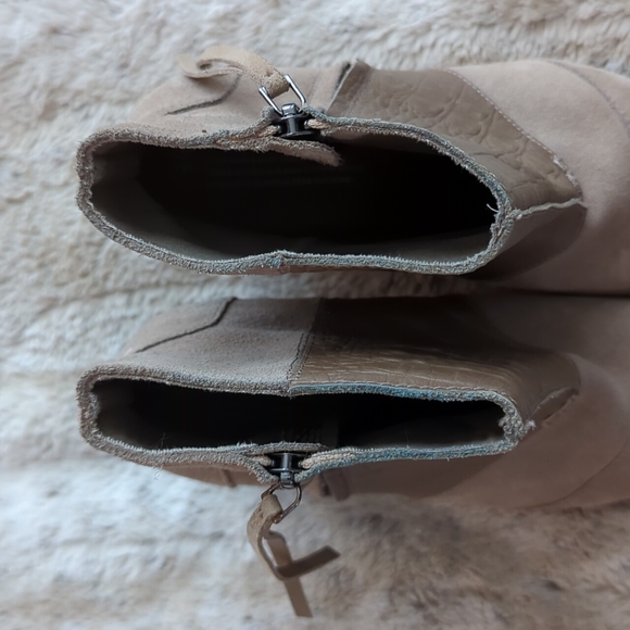 Toms Size 9 Suede Wedge Ankle Booties Womens Desert Tan Brown Shoes Leather - Picture 4 of 9